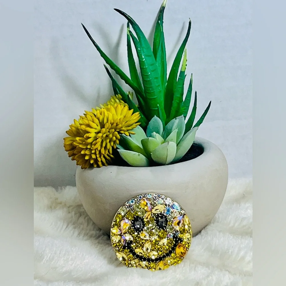 Stunning crystal smile, smiley face brooch with Yellow Accents